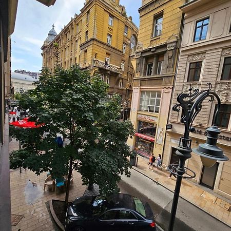 Central Beds Budapeste Exterior foto