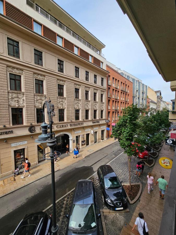 Central Beds Budapeste Exterior foto